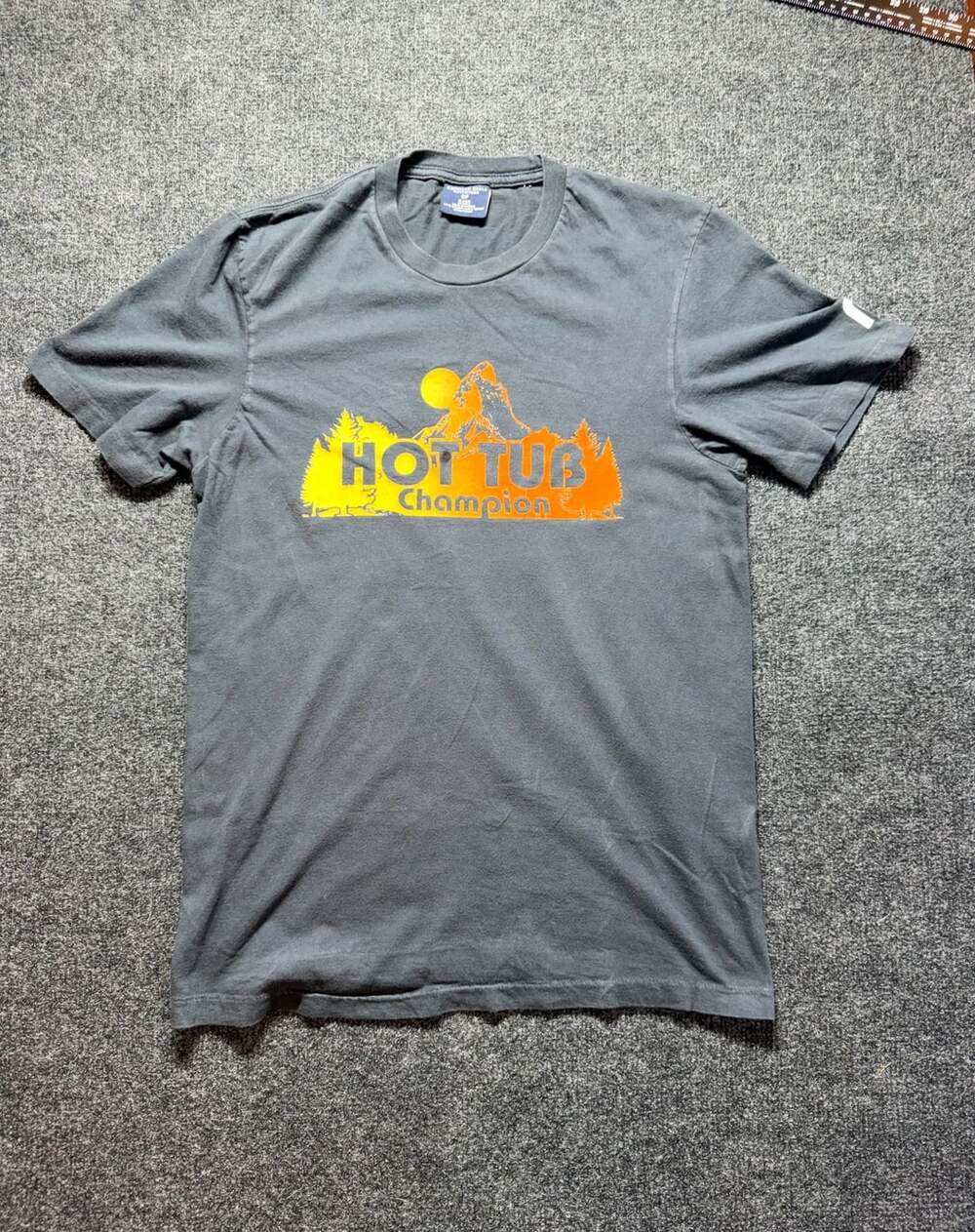 American Eagle Outfitters Hot Tub Champion Graphic T-Shirt